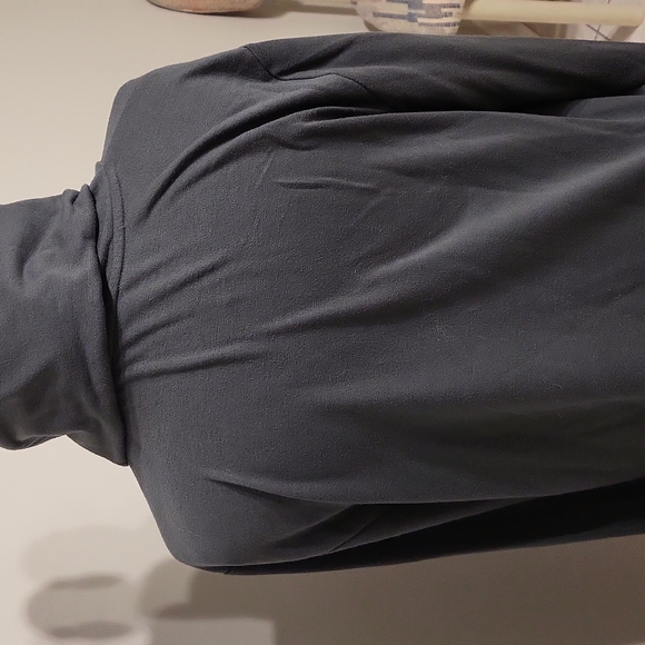 George olive green short crop turtle neck. - Picture 6 of 9